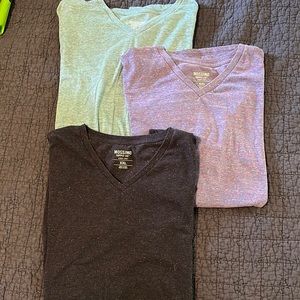 Mossimo V-Neck t-shirt bundle of 3. XXL